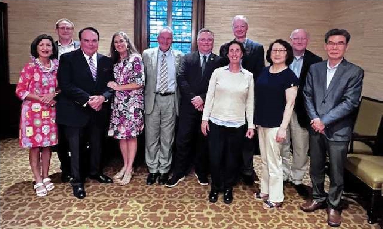 donors group shot