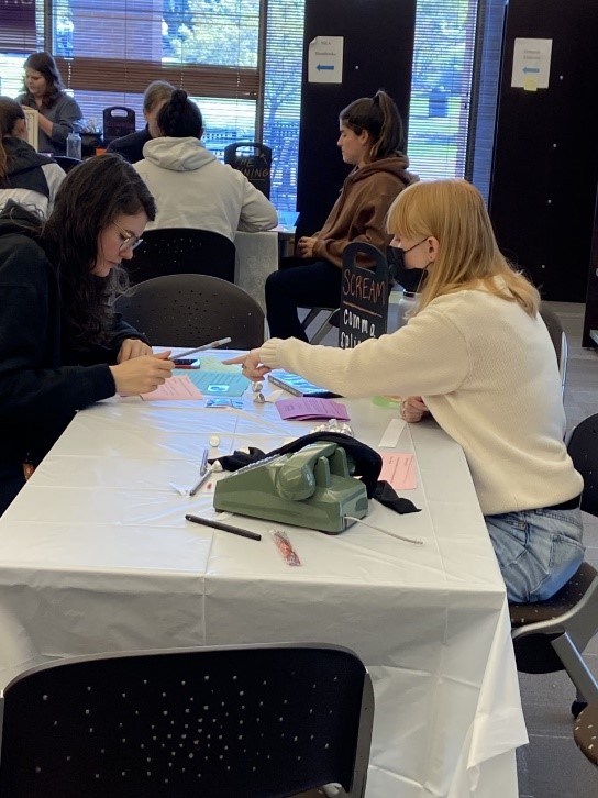 students in the writing center